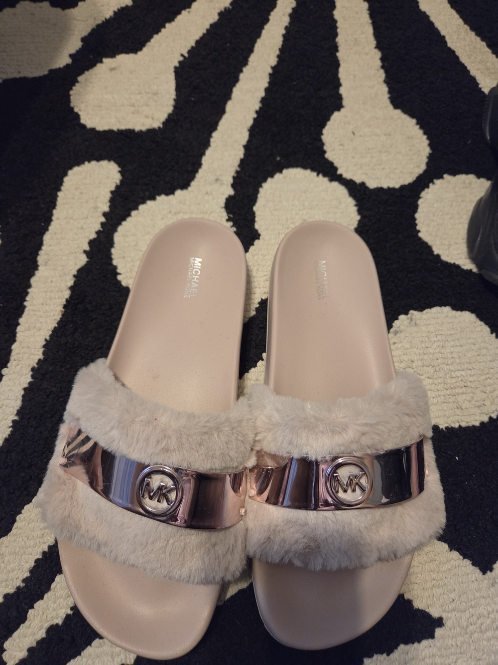 Michael Kors Rose Gold Trim Cream Fur Slide Sandals